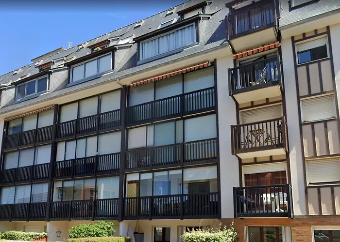 Lumineux 2 Pieces, A 2 Pas De La - Fr-1-712-9 *