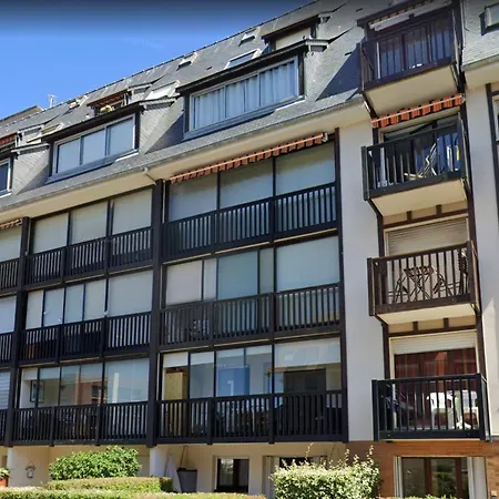 Lumineux 2 Pieces, A 2 Pas De La - Fr-1-712-9 *