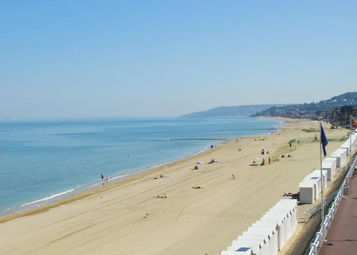 Lumineux 2 Pieces, A 2 Pas De La - Fr-1-712-9